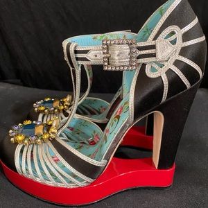 Gucci Mariska T-Strap Pump Platform with box, no dust bag.